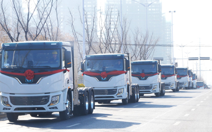 百台齐发，千台签约！徐工新能源牵引车奔赴浙江