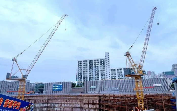 闪耀韩国 | 徐工塔机深耕海外高端市场